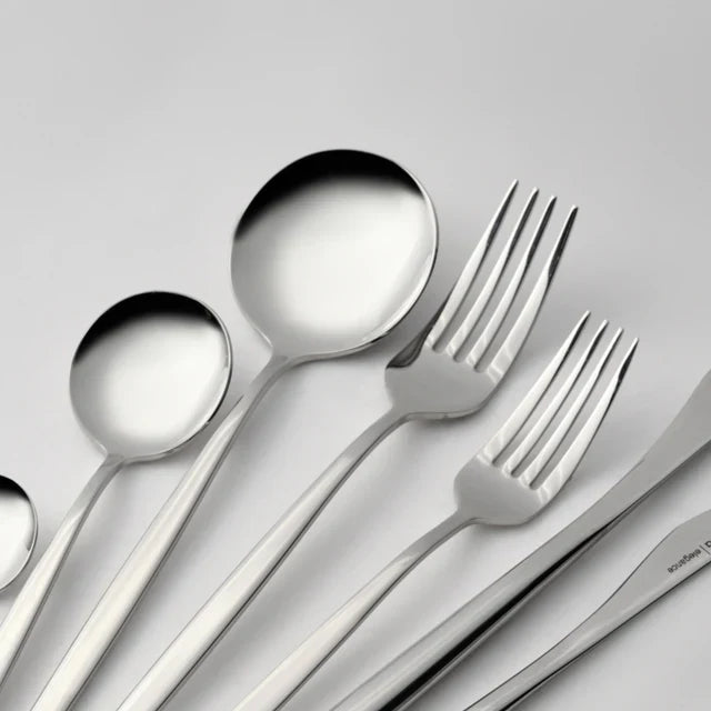 Set de couverts Karaca New Porto 12 personnes 84 pièces