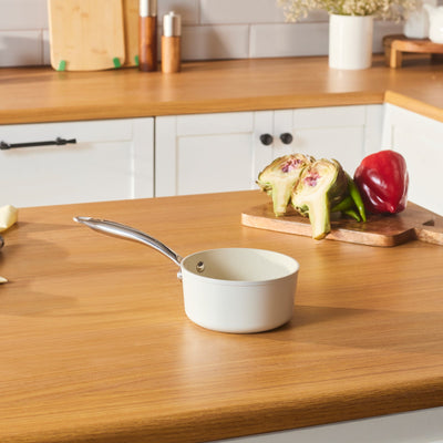Karaca Swiss Crystal Almond Cream, Poêle à Sauce, 14cm