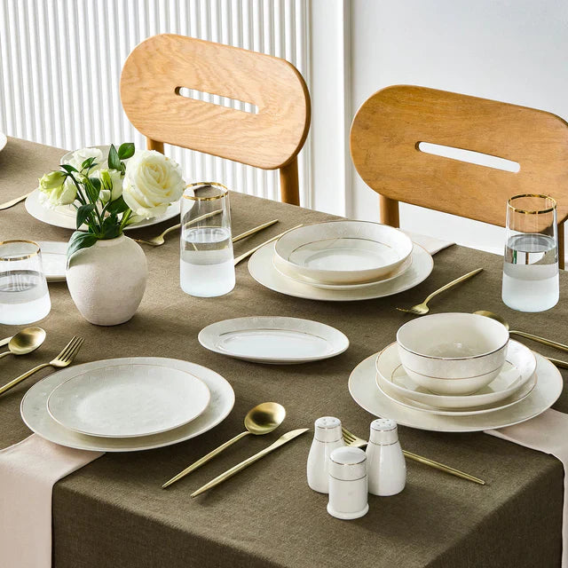 Karaca Elegance Bone Mandarin Service de table 53 pièces pour 12 personnes Or