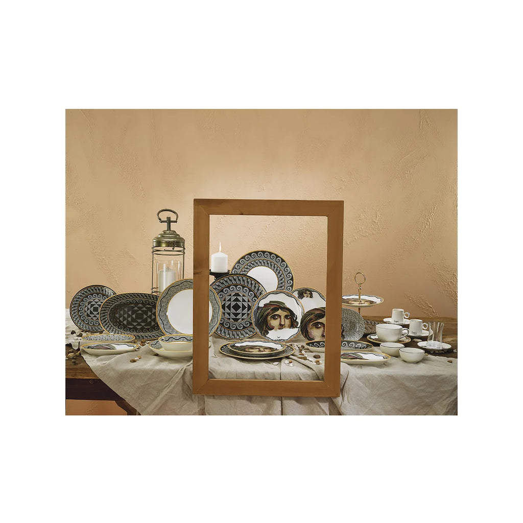 Karaca Zeugma Plateau Fille Tsigane 25x40 cm