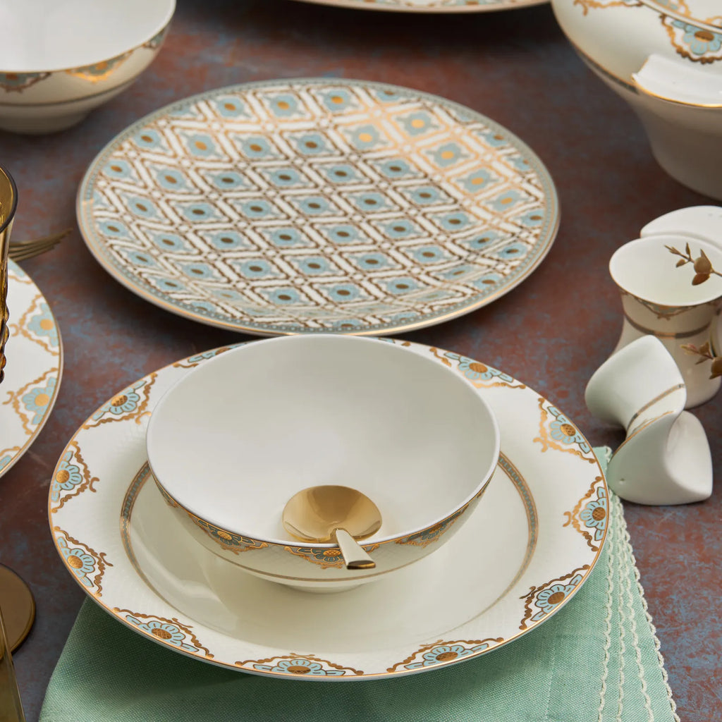 Service de table Karaca Fine Pearl Extra Dorothy pour 12 personnes, 62 pièces