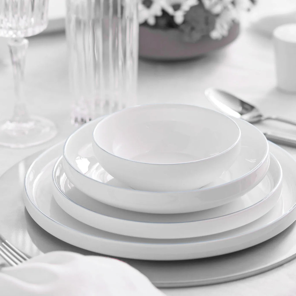 Karaca Red Carpet Collection Service de table Streamline New Saturn 59 pièces, 12 personnes, New Generation Bone, platine