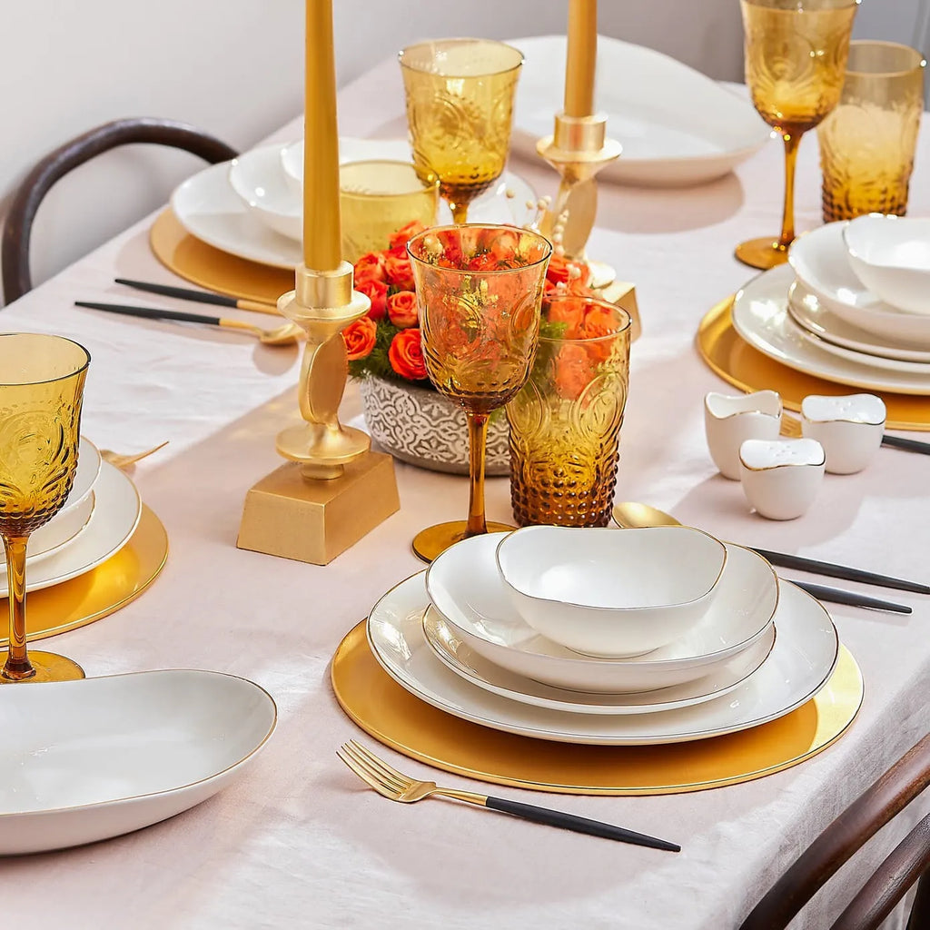 Karaca Red Carpet Collection Service de table Streamline Middle pour 12 personnes, 56 pièces