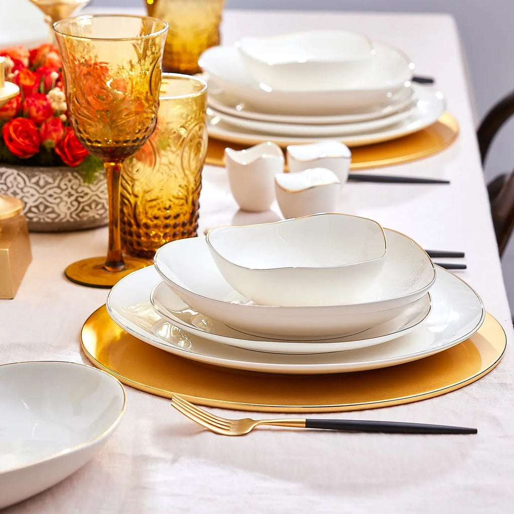Karaca Red Carpet Collection Service de table Streamline Middle pour 12 personnes, 56 pièces