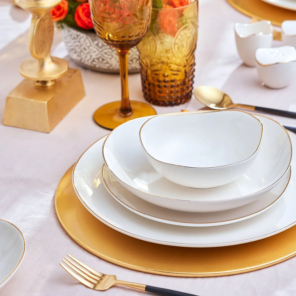 Karaca Red Carpet Collection Service de table Streamline Middle pour 12 personnes, 56 pièces