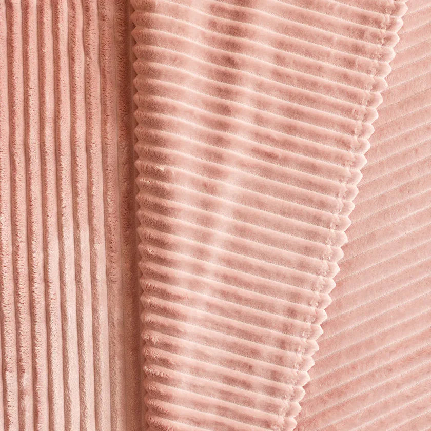 Karaca Ruby Stripe, Couverture TV Wellsoft, Rose