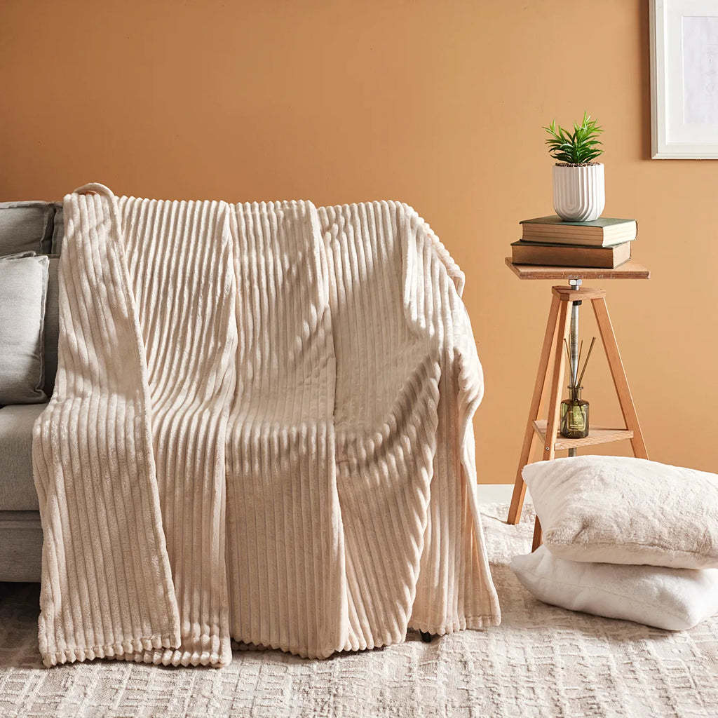 Couverture Karaca Ruby Stripe Wellsoft single, écru