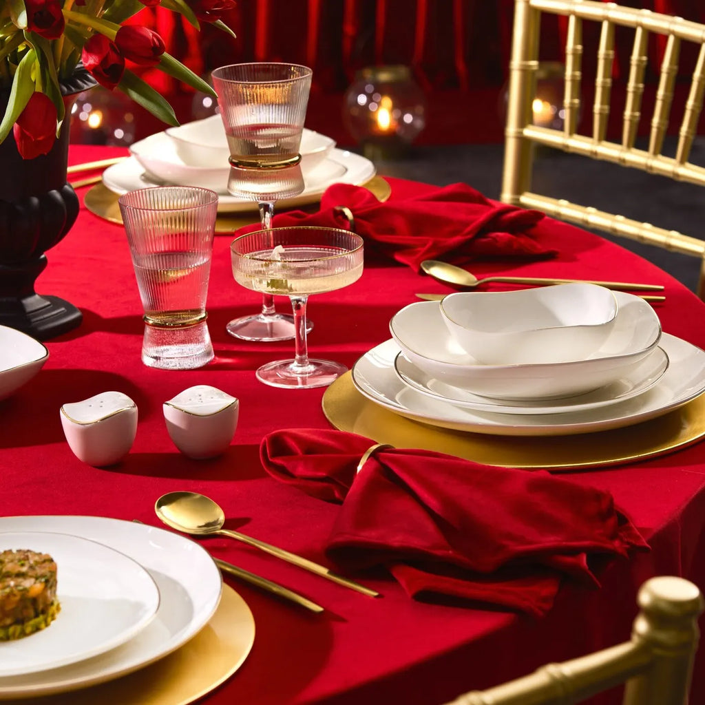 Karaca Red Carpet Collection Service de table Streamline Middle pour 12 personnes, 56 pièces