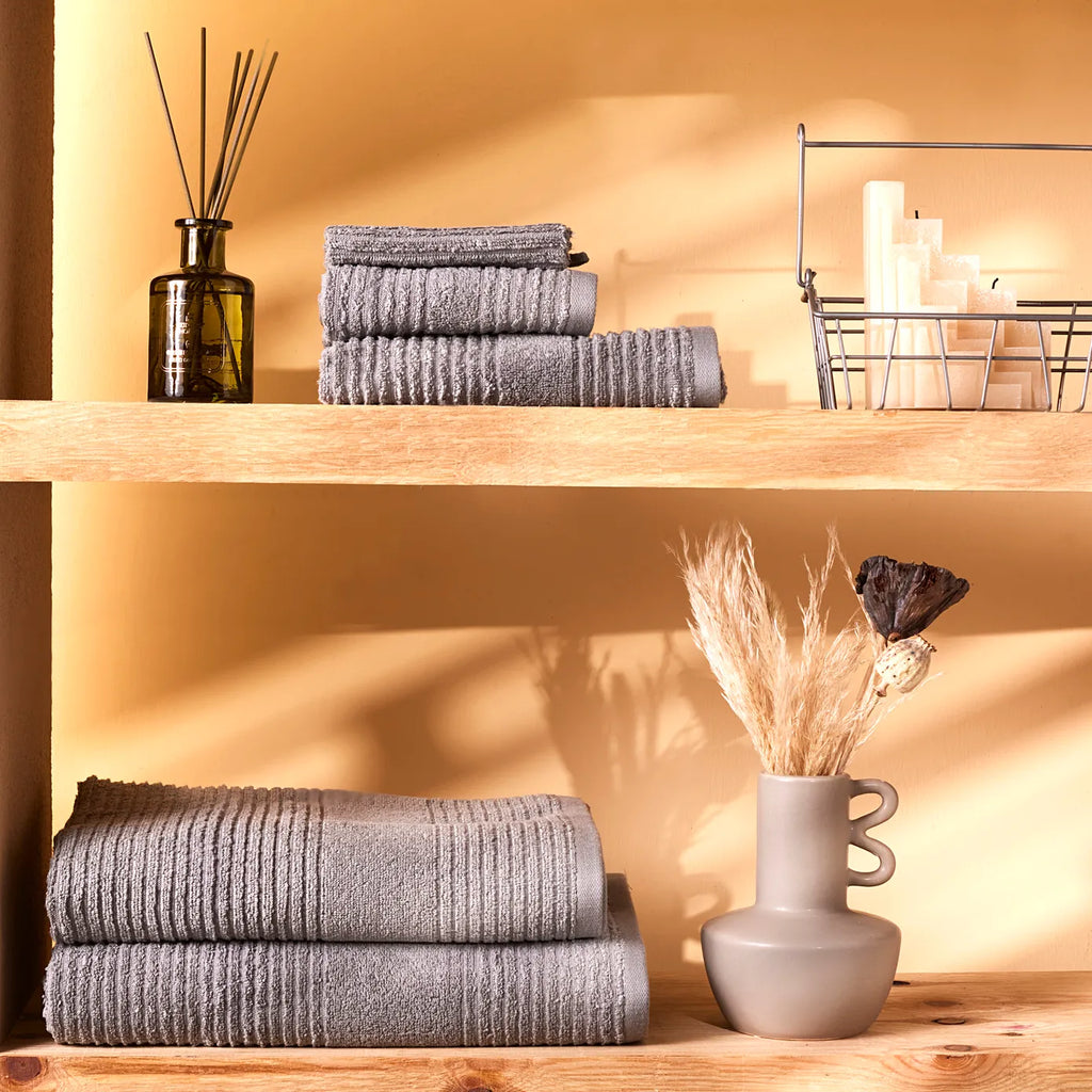 Karaca Rachel Serviette de Douche Suprême, Gris Clair, 70x140 cm