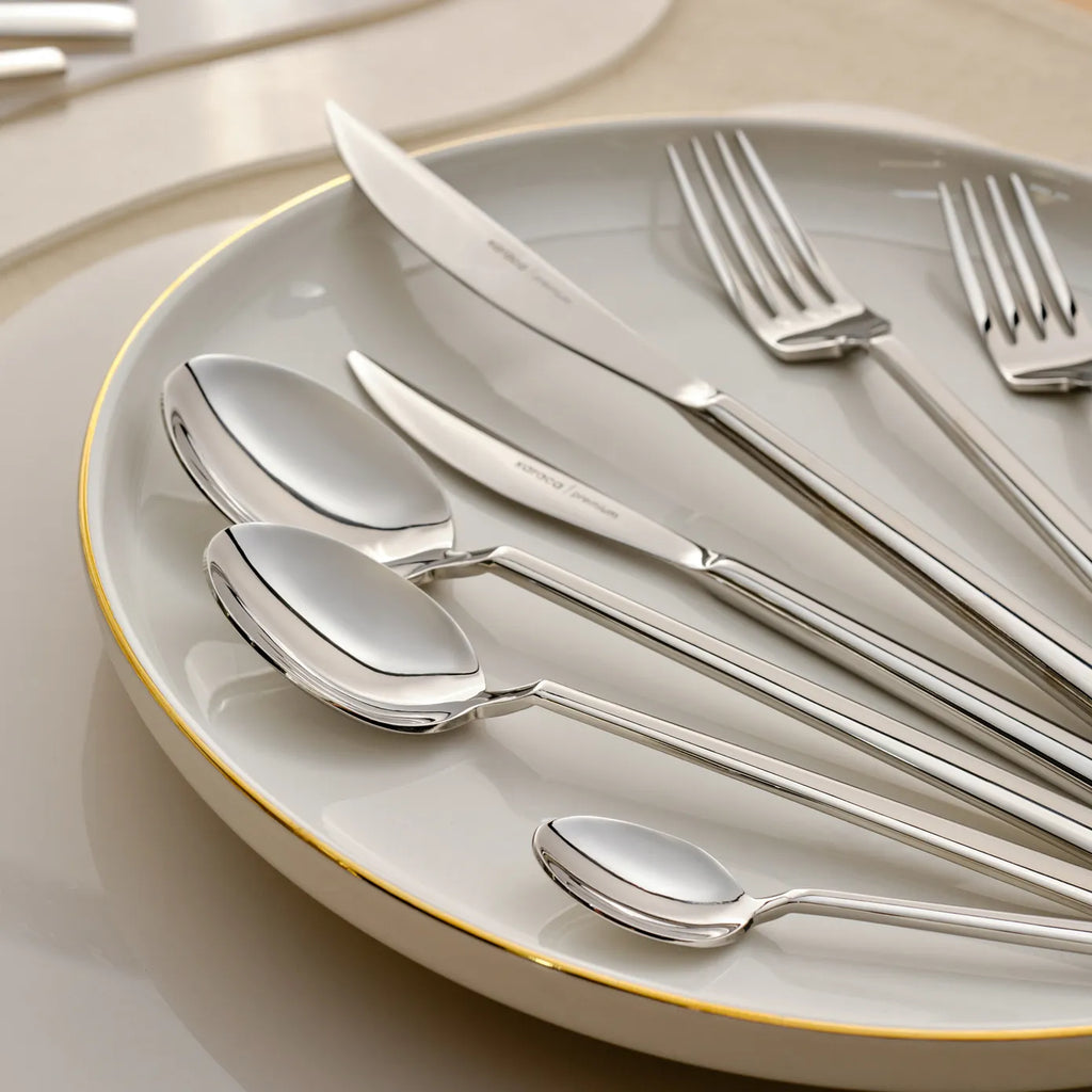 Ensemble de couverts Karaca Carmelo pour 12 personnes, 91 pièces, coffret premium