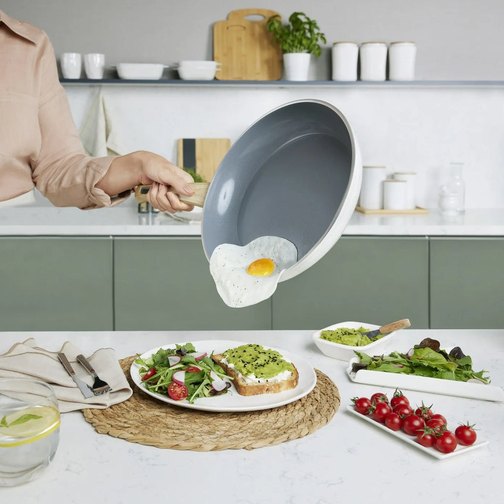 Karaca Swiss Crystal Poêle Crème, 30 cm